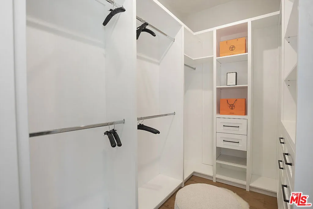 521 N Formosa Avenue, Los Angeles, California 90036 home-pic-19